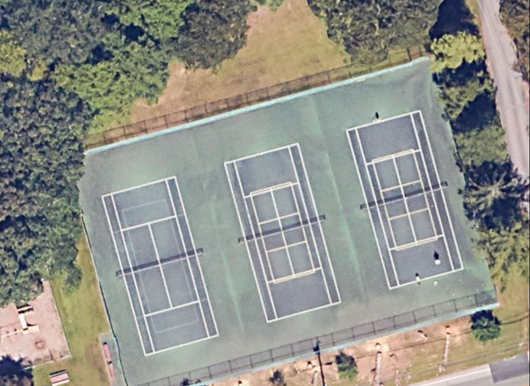 Frenchtown Road pickleball courts