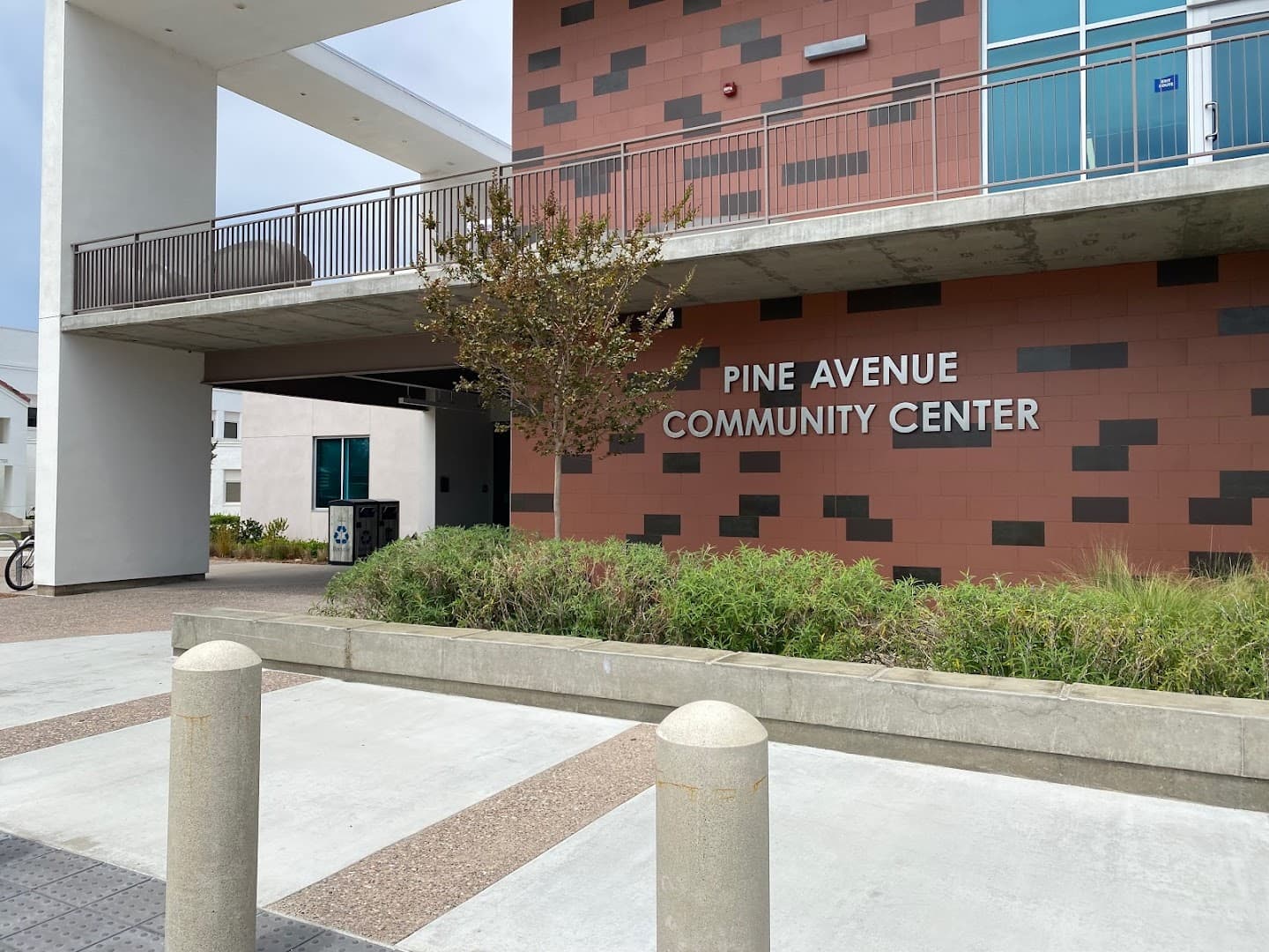 Pine Avenue Community Center pickleball courts