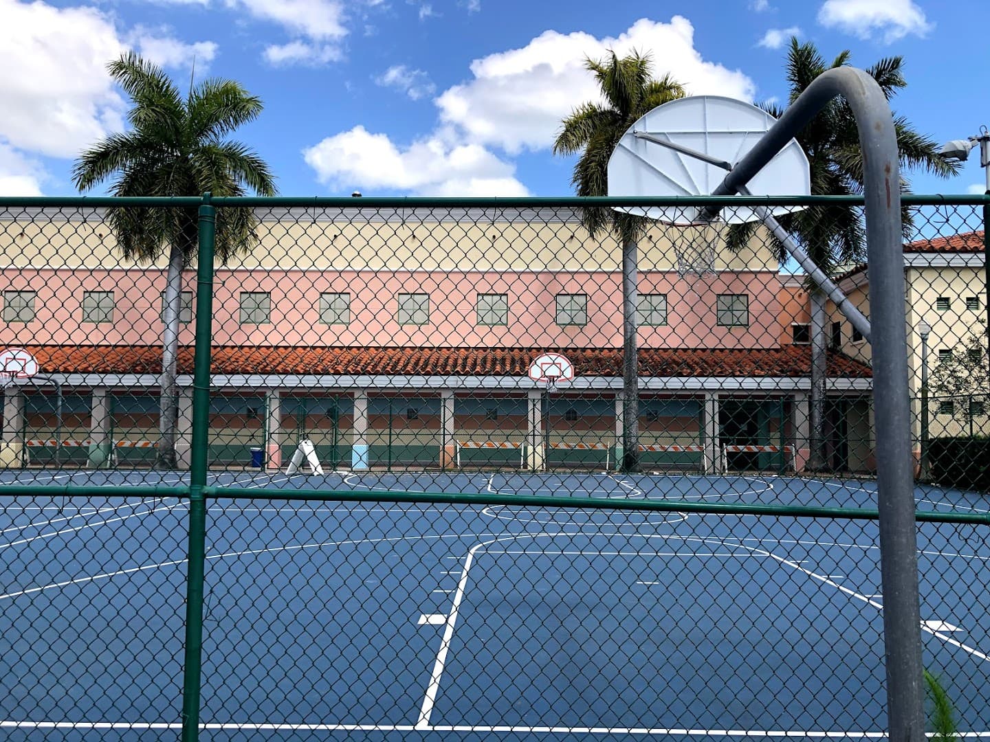 Coral Gables War Memorial Youth Center pickleball courts