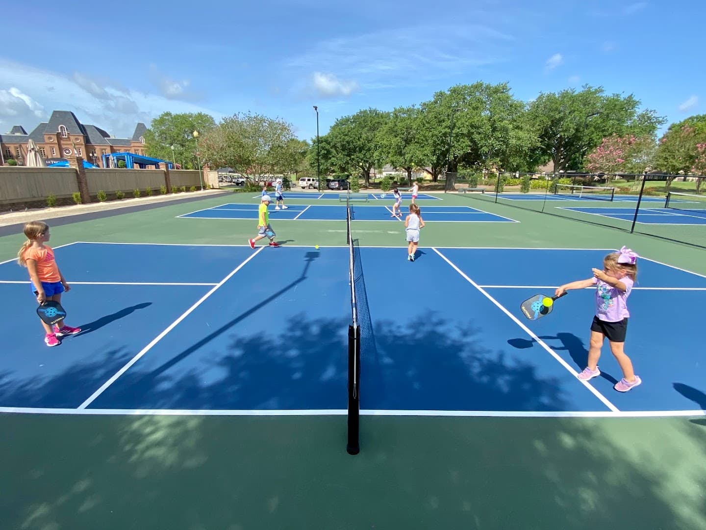 Le Triomphe Golf and Country Club pickleball courts