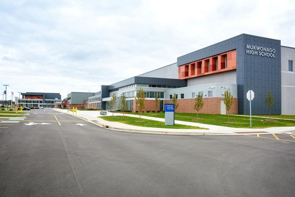 Mukwonago High School pickleball courts