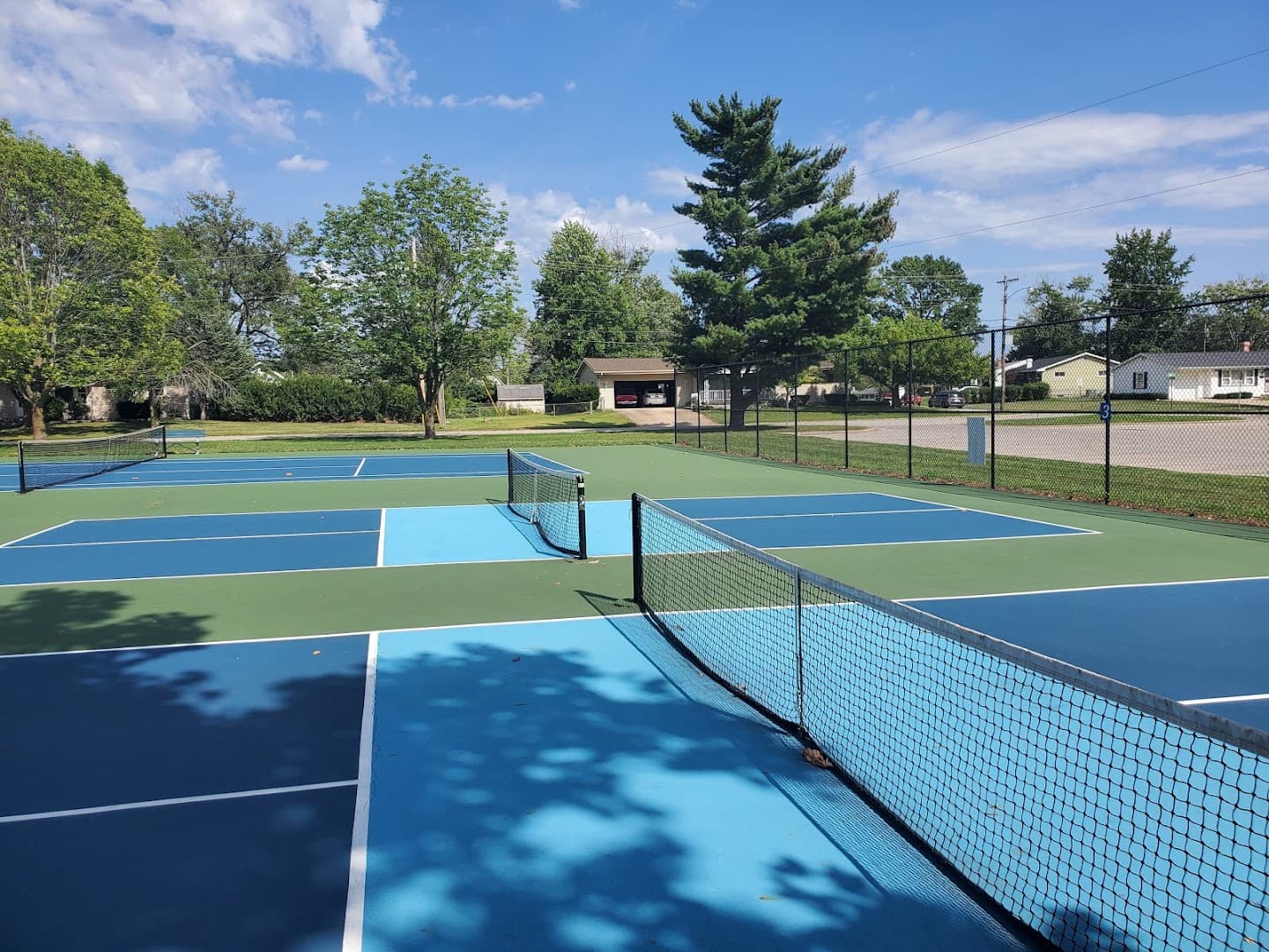 South Shores Park pickleball courts