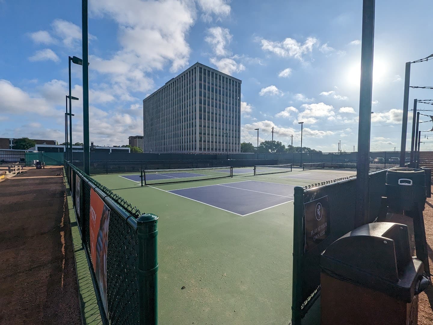 East River 9 pickleball courts