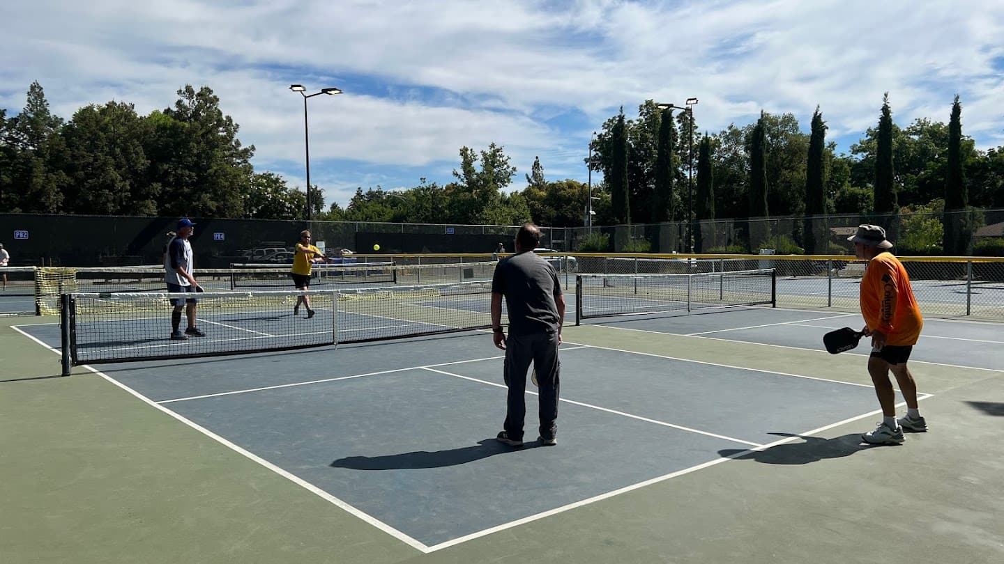 Redwood Park pickleball courts