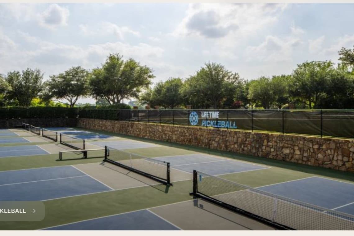 Life Time - Winter Park pickleball courts