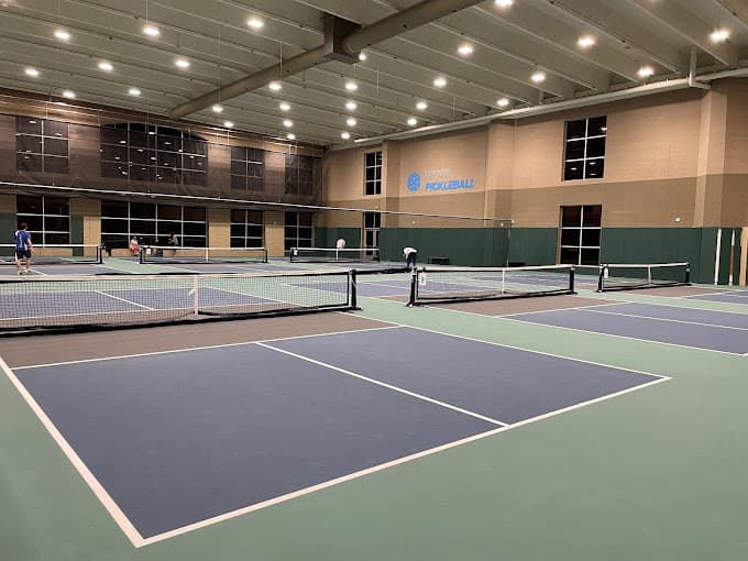 Life Time - Centennial pickleball courts