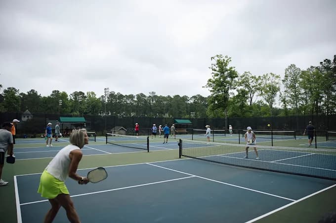 Harbor Club on Lake Oconee pickleball courts
