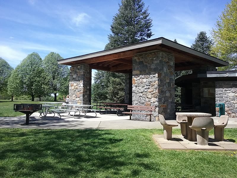 Louise W Moore County Park pickleball courts