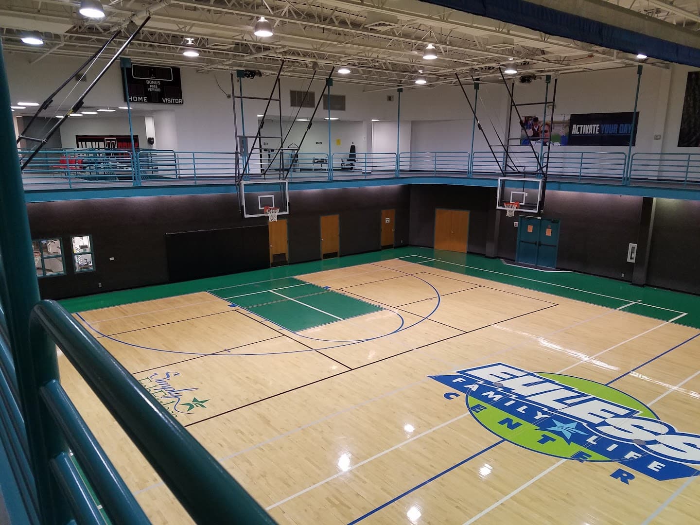 Euless Family Life Center pickleball courts