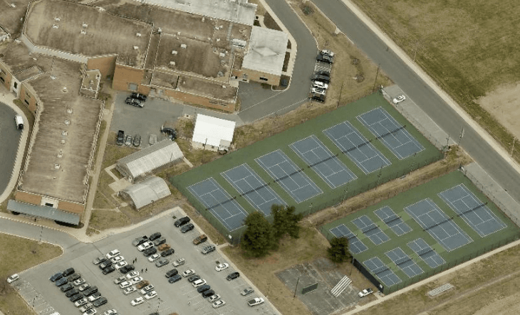 Seaford Senior High School pickleball courts