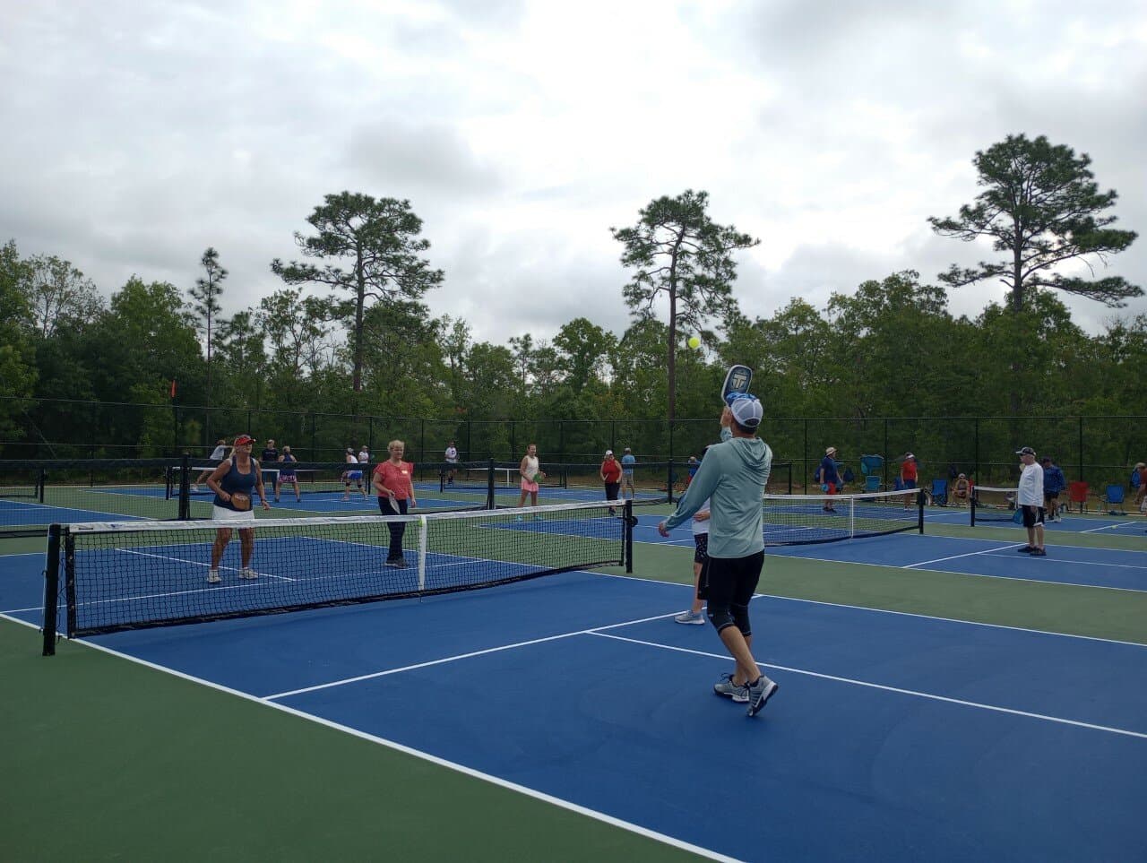 Twin Lakes Park pickleball courts