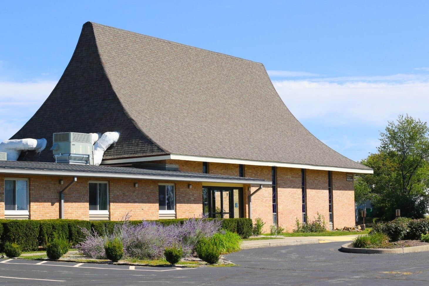Avon Christian Church pickleball courts