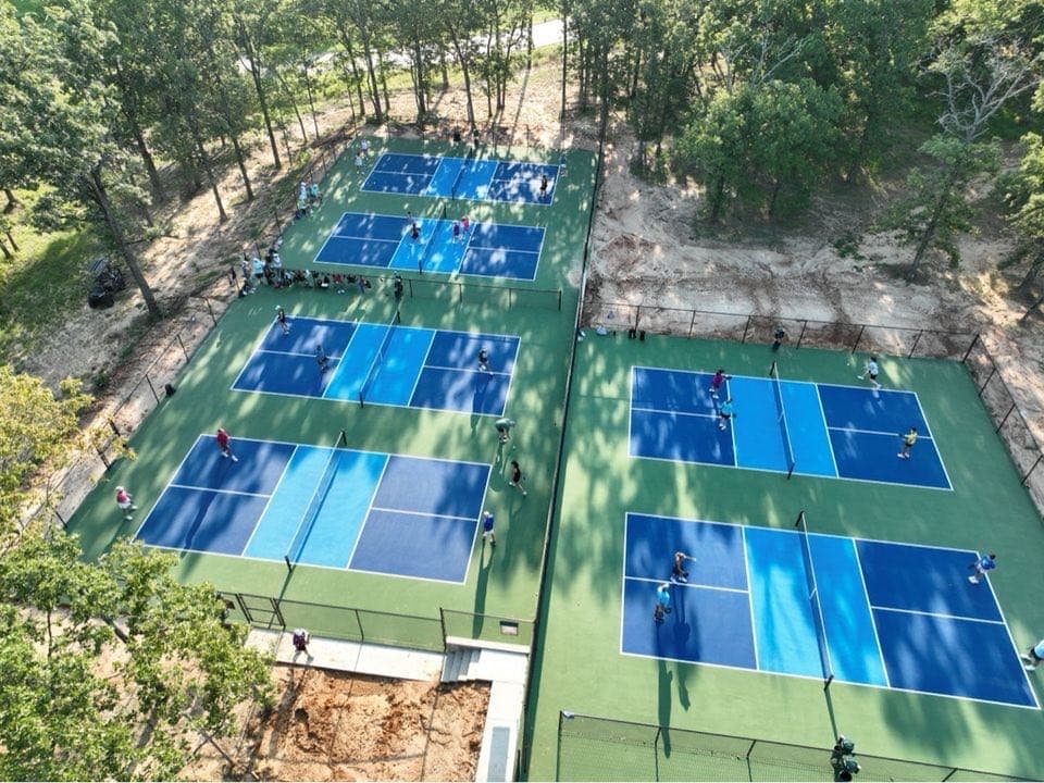 Pinnacle Golf Club pickleball courts