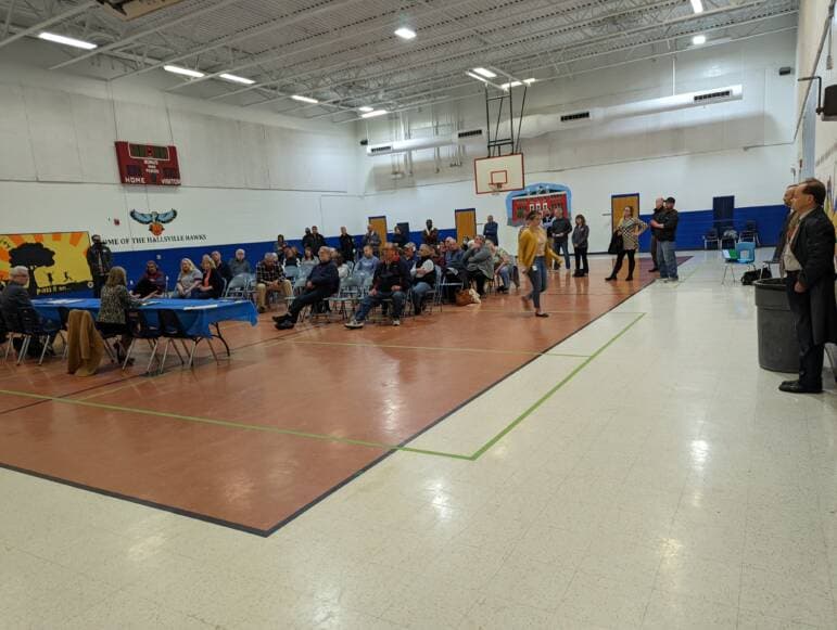 Hallsville School pickleball courts