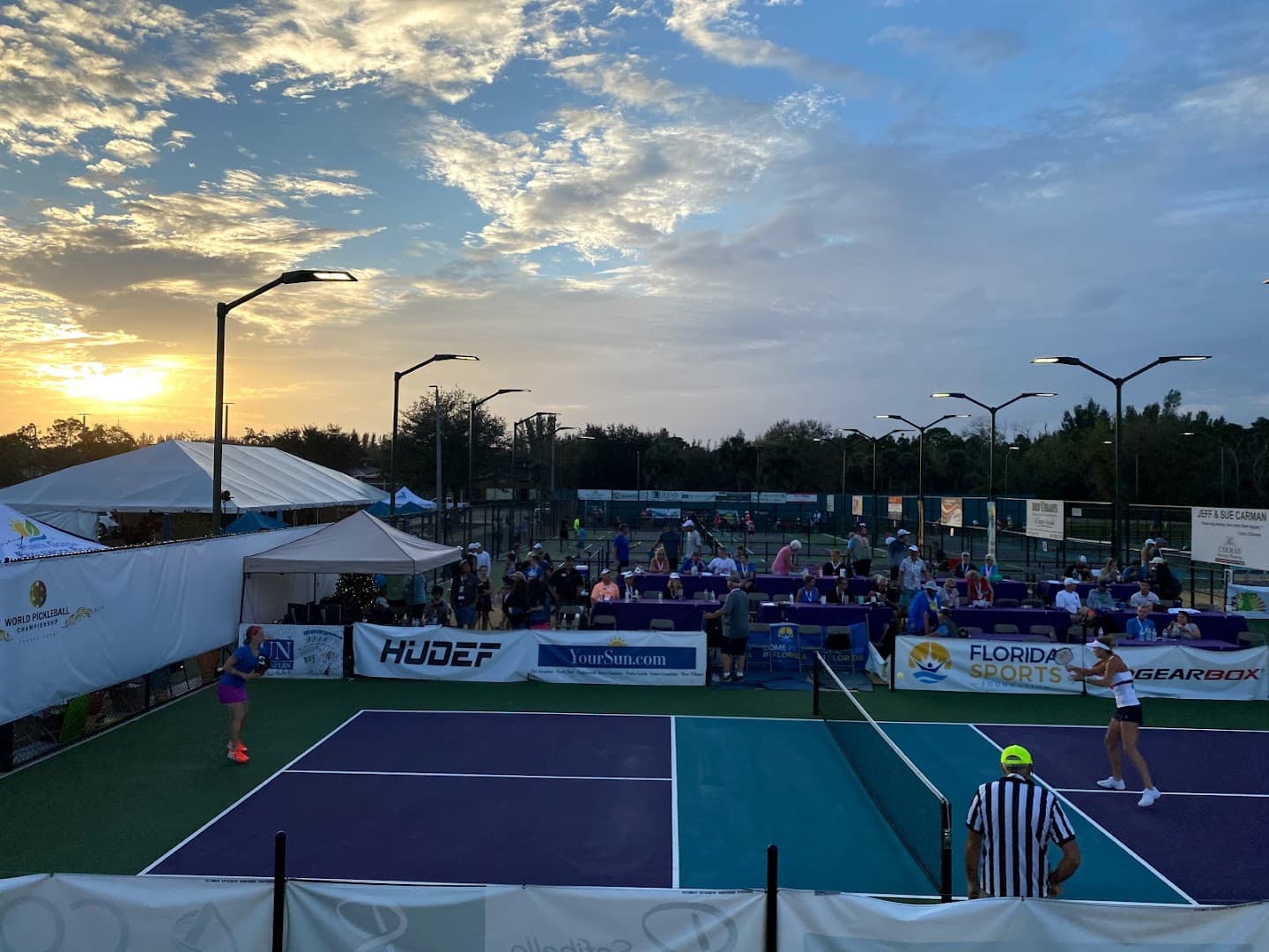 PicklePlex pickleball courts
