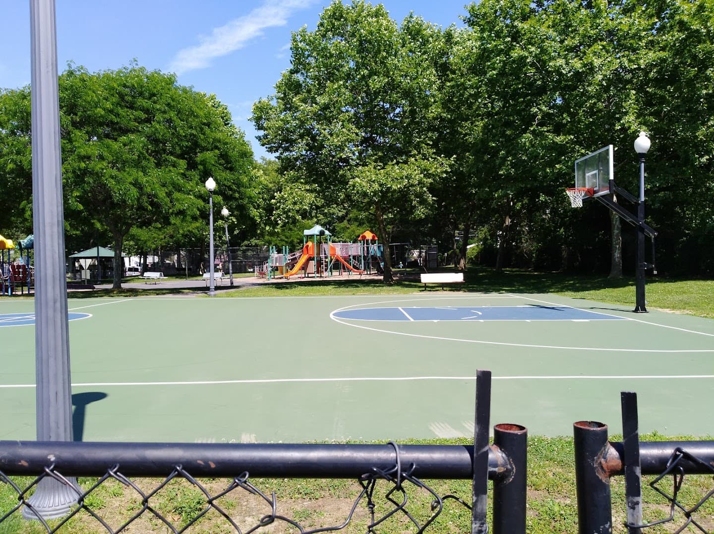 Metzner Park pickleball courts