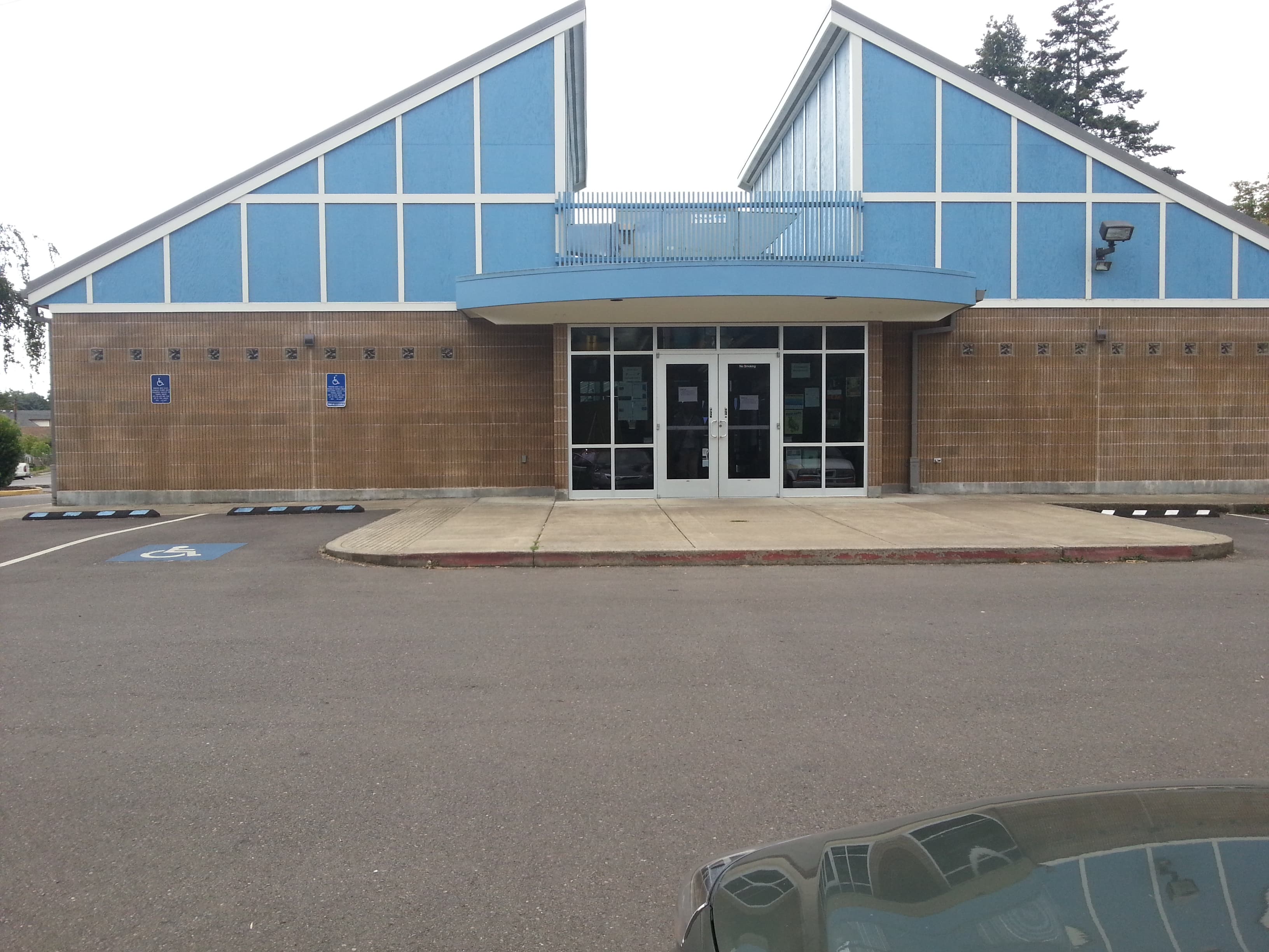 Silverton YMCA pickleball courts
