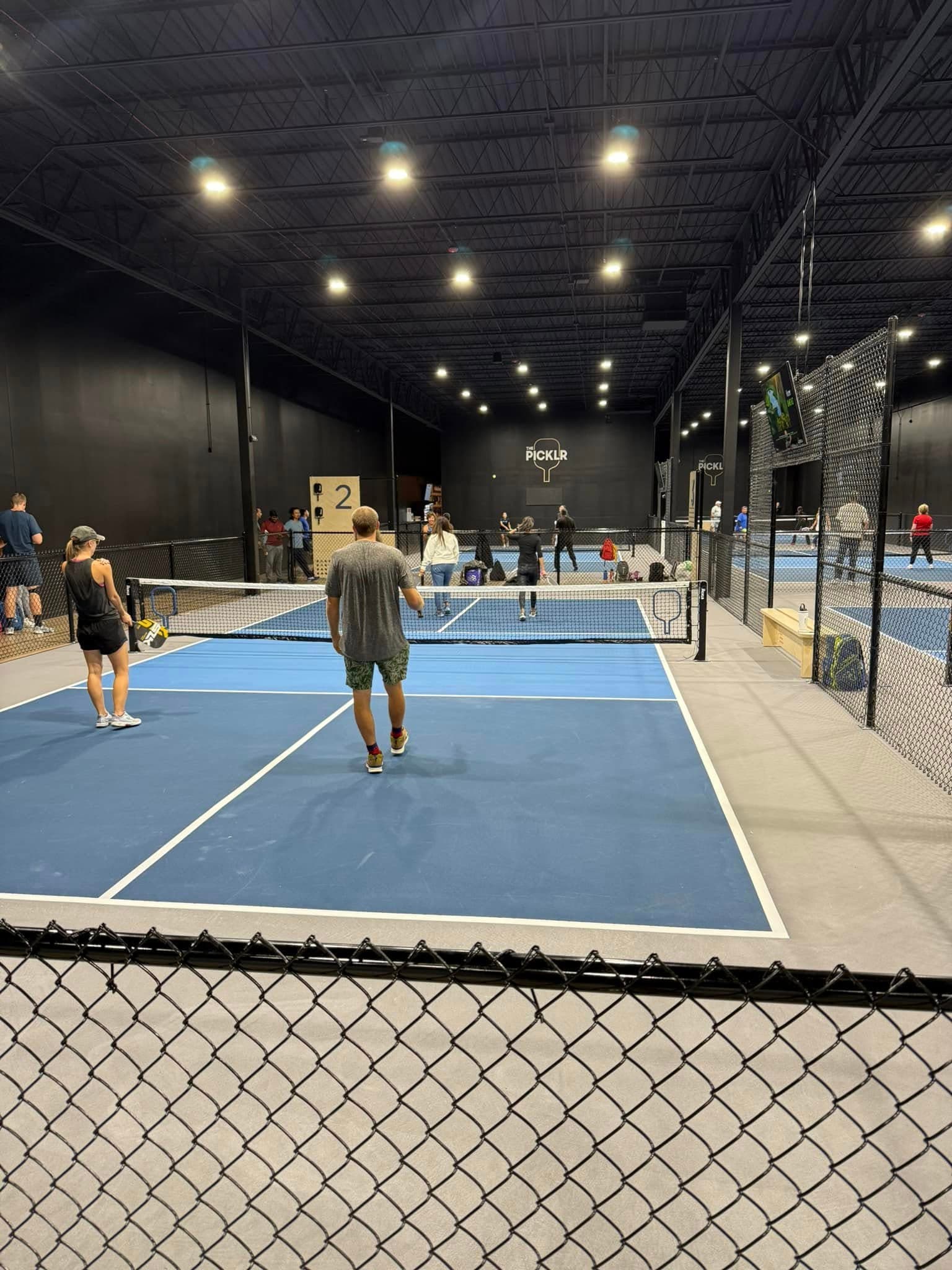The Picklr Mundelein pickleball courts