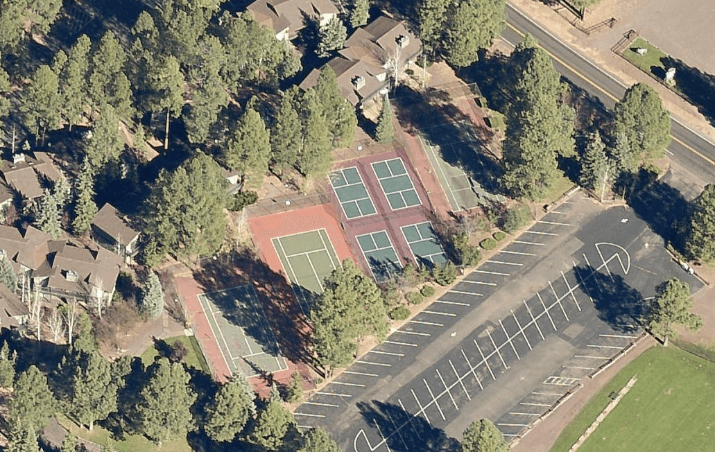 Pinetop Lakes Golf and Country Club pickleball courts