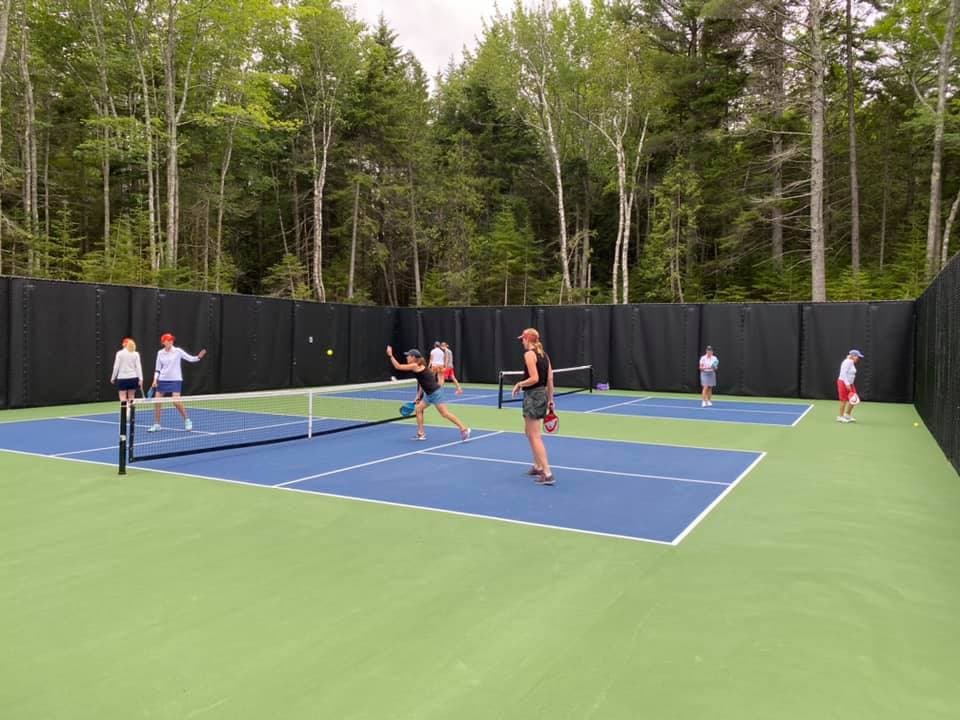 The Causeway Club pickleball courts