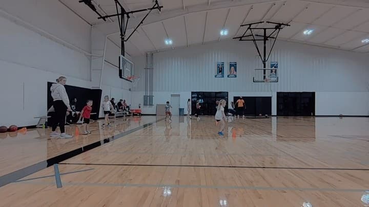 Courthouse / iTOP Recovery pickleball courts
