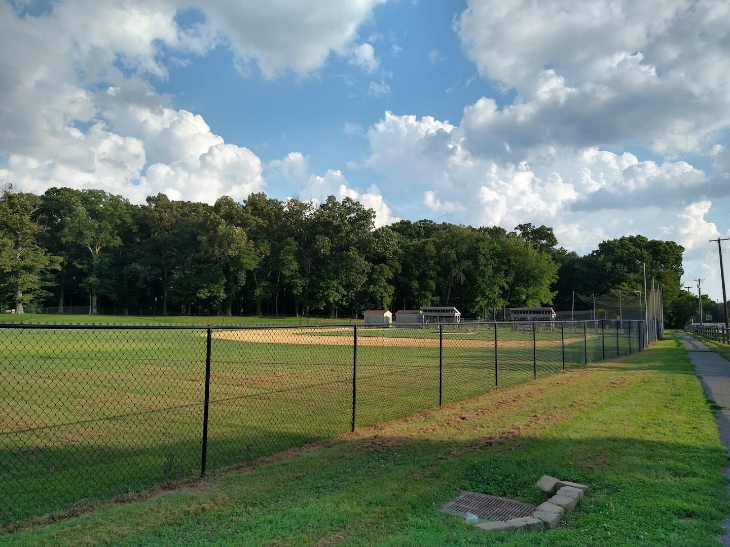 Ella Harris Park pickleball courts