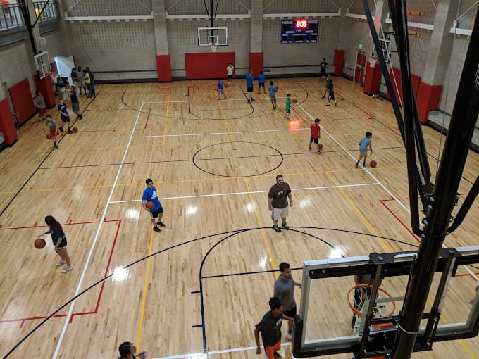 Dulles South Rec Center pickleball courts