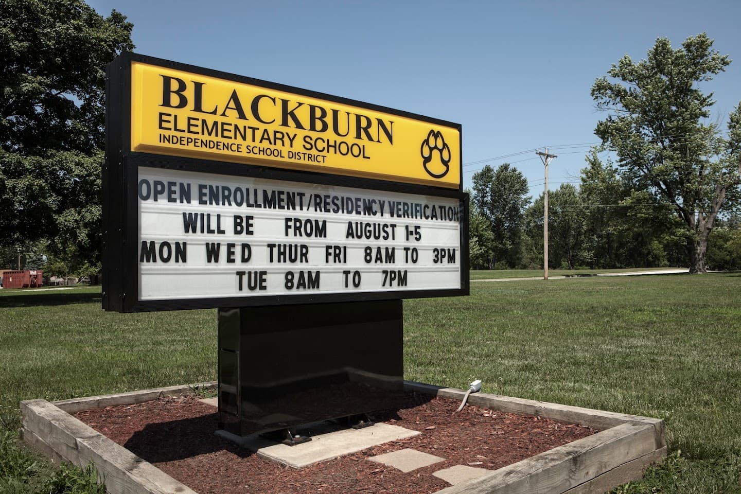 Blackburn School Park pickleball courts