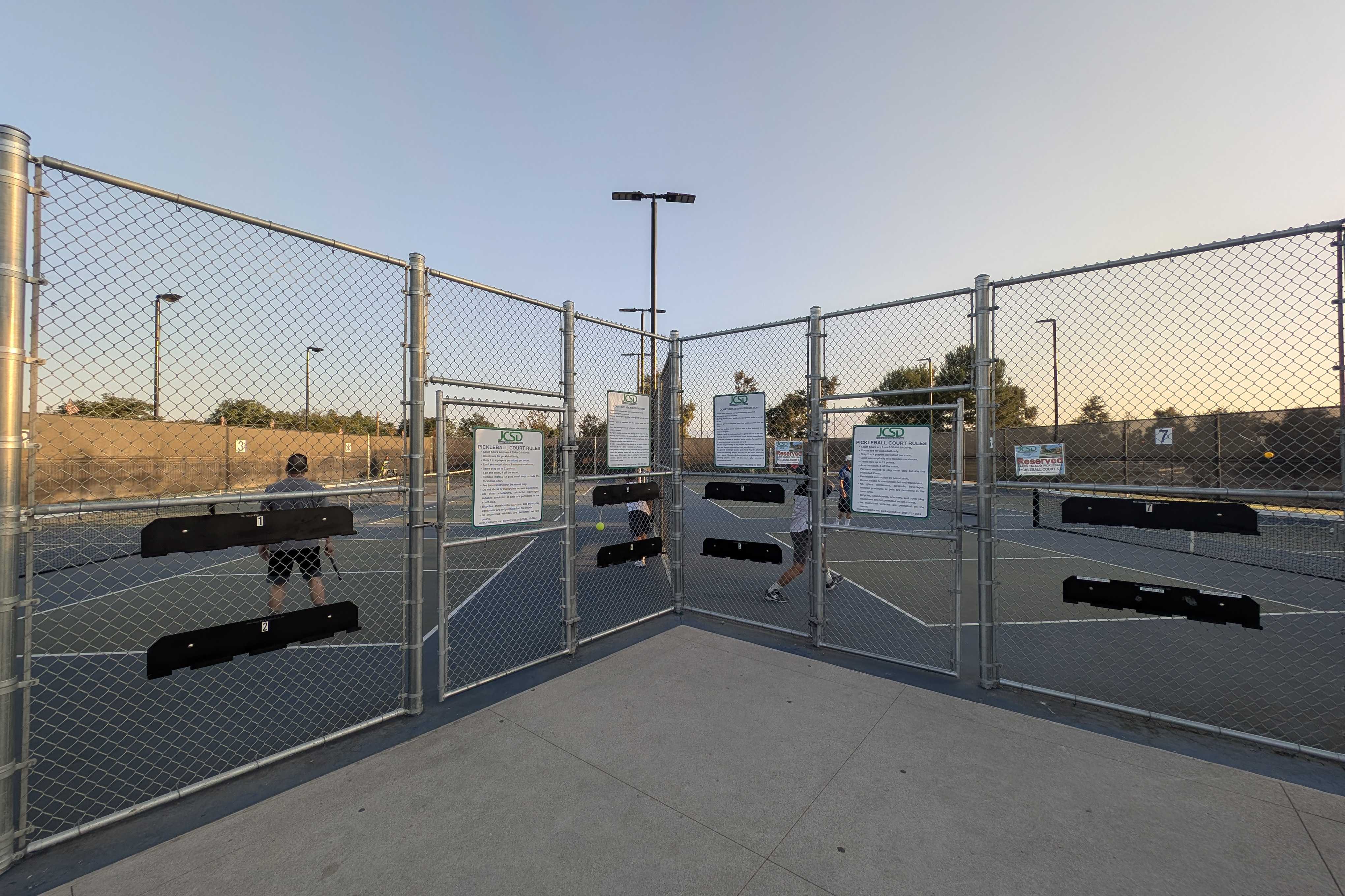 Mountain View Park pickleball courts