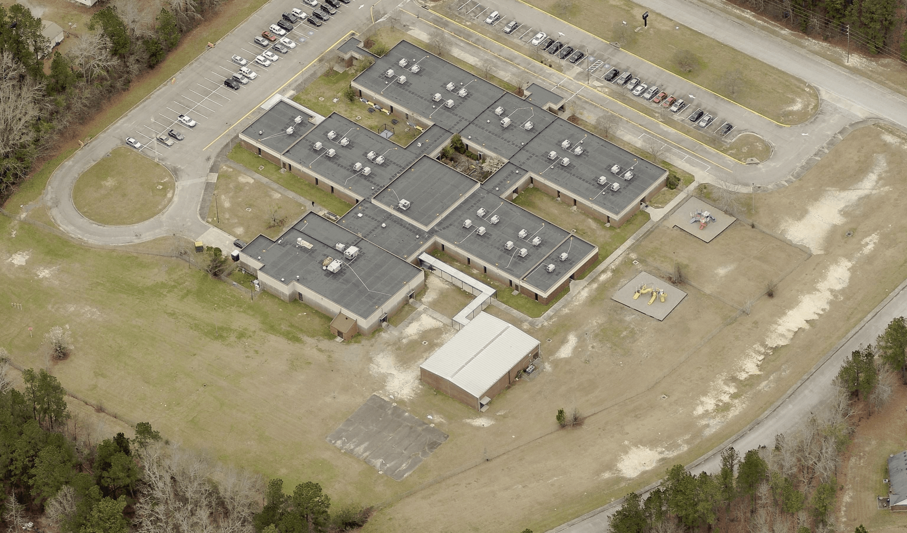 Willis Foreman School pickleball courts