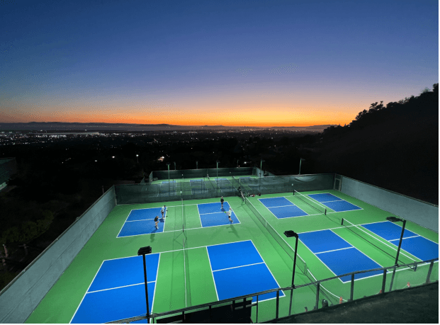 Oakland Hills Tennis Club pickleball courts