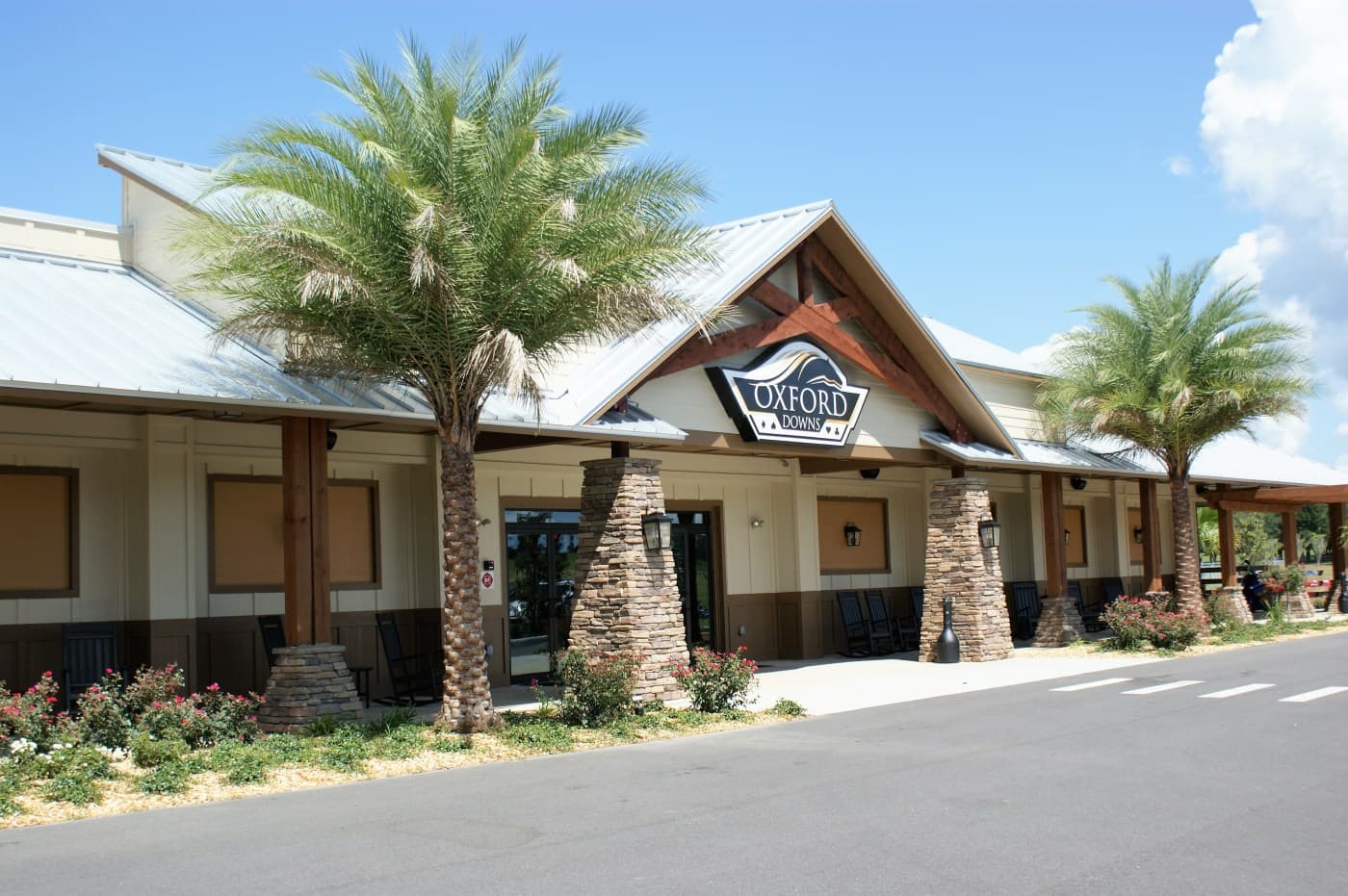 Oxford Downs Poker Room pickleball courts