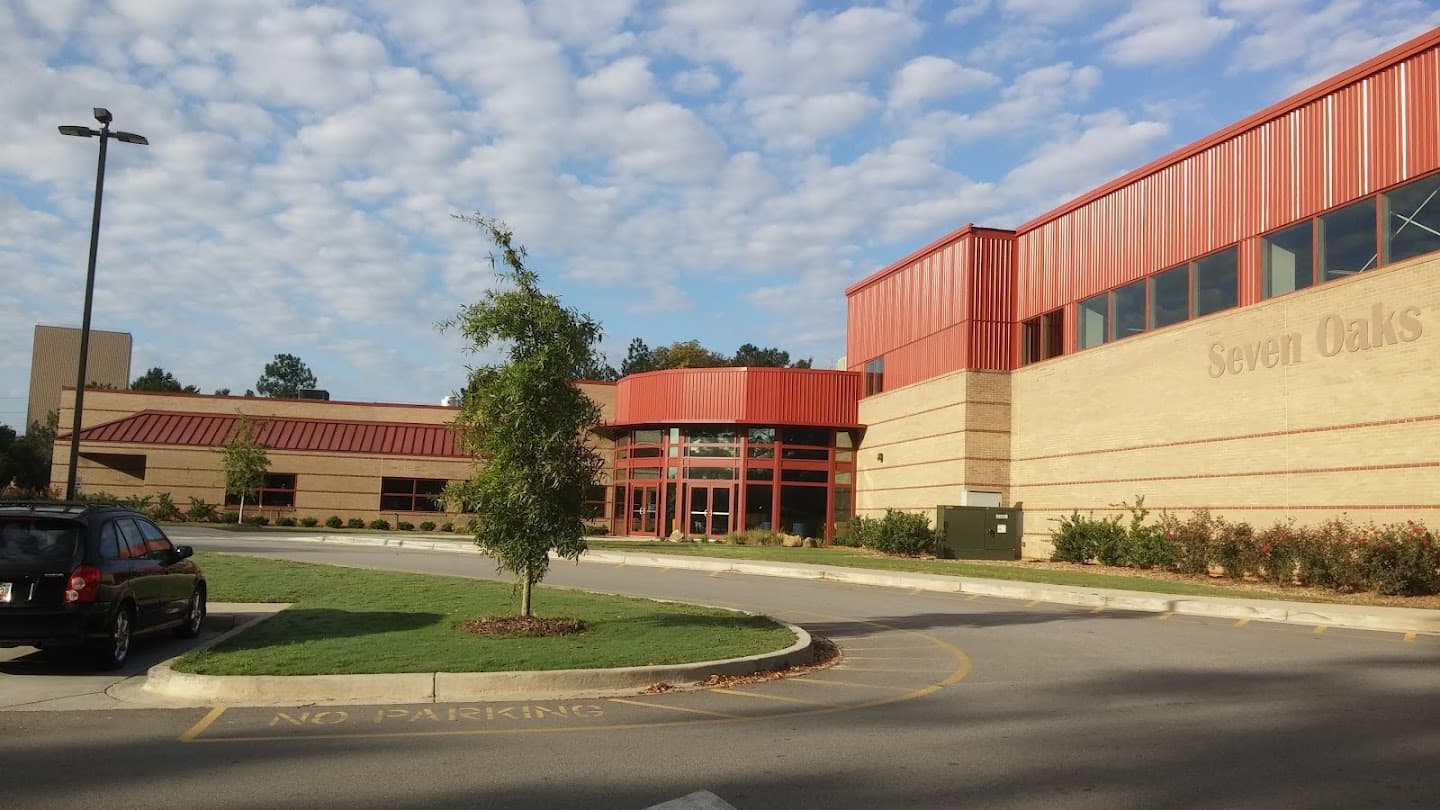 Seven Oaks Park pickleball courts