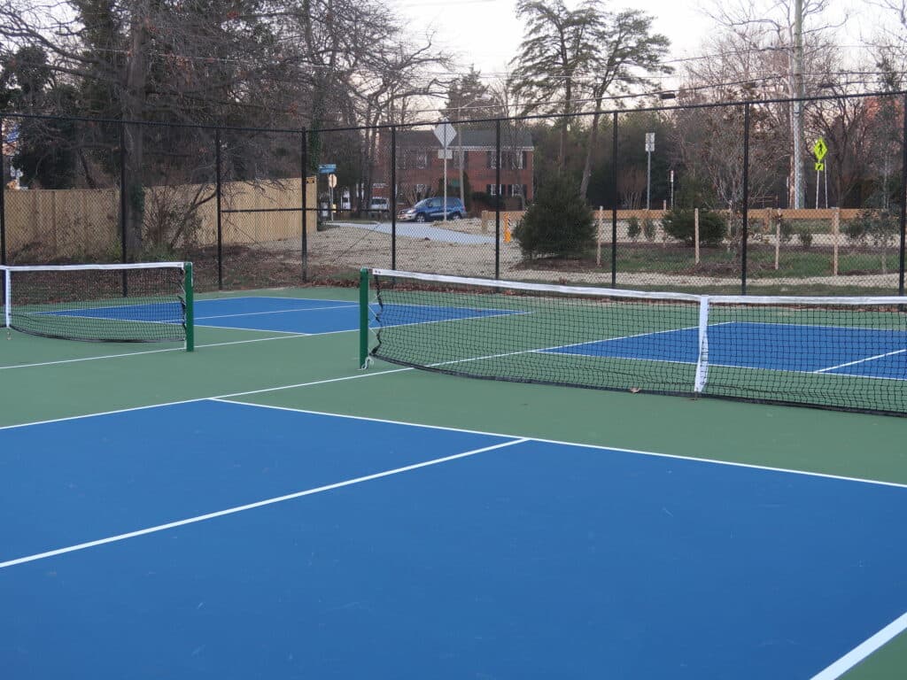 Hogge Park pickleball courts