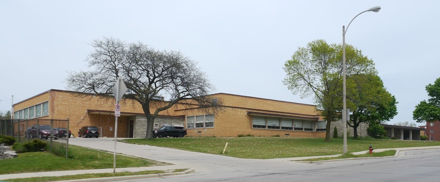 Longfellow Middle School pickleball courts