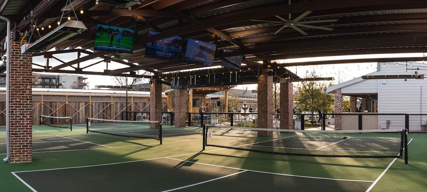 Courtside Kitchen pickleball courts
