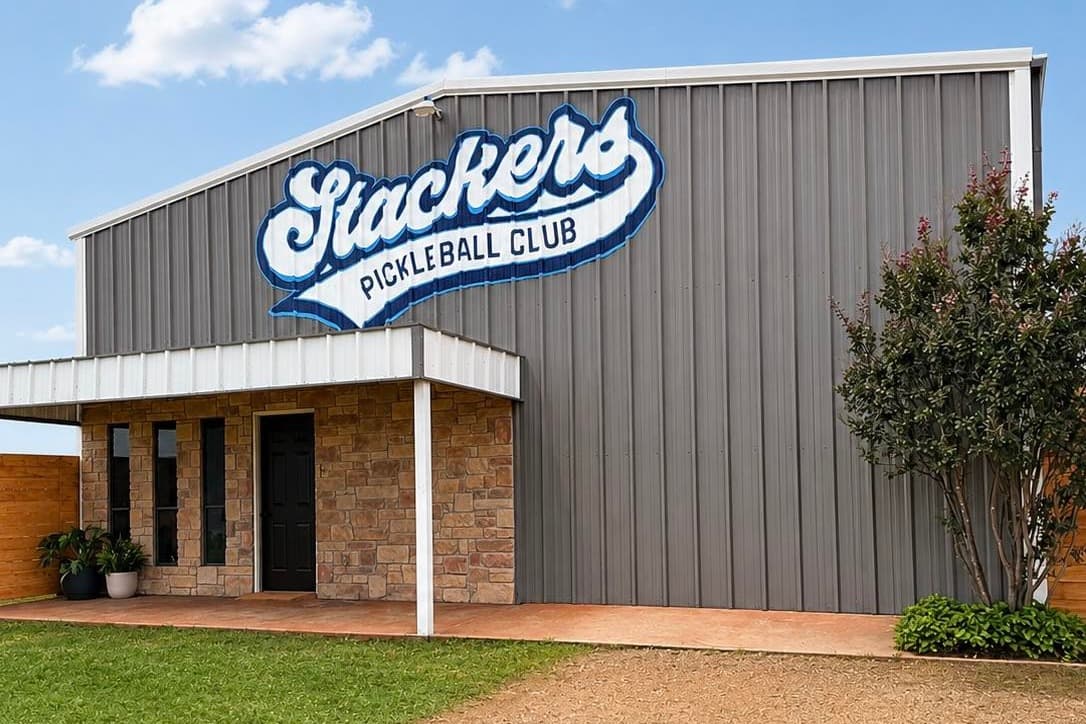 Stackers Pickleball Club pickleball courts