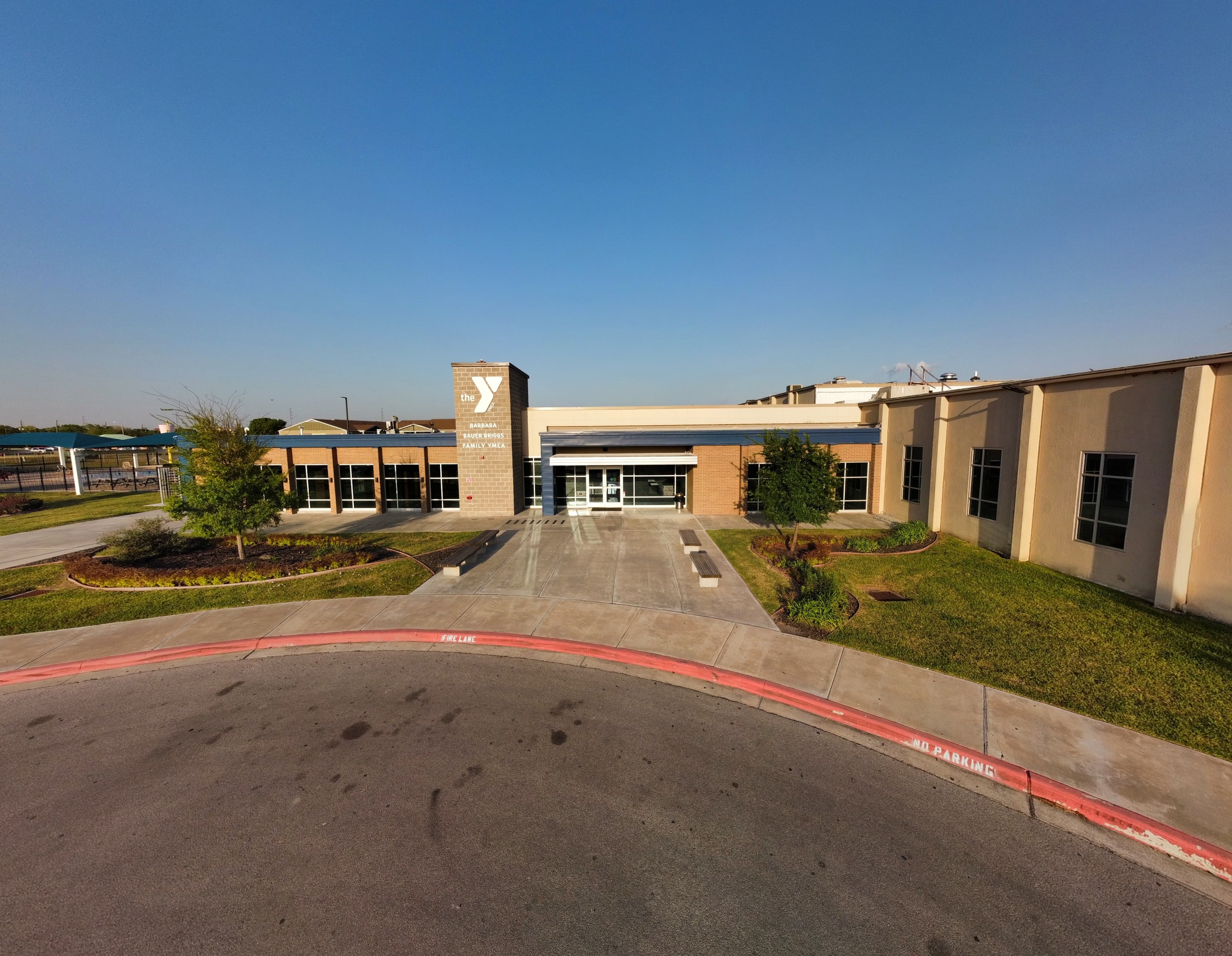 Barbara Bauer Briggs Family YMCA pickleball courts