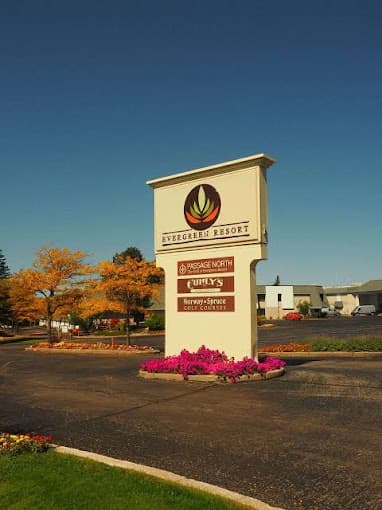 Evergreen Golf Resort pickleball courts