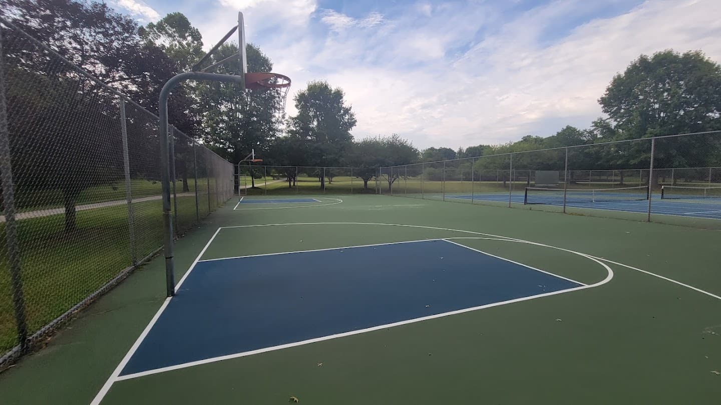 Tobbacoville Park pickleball courts