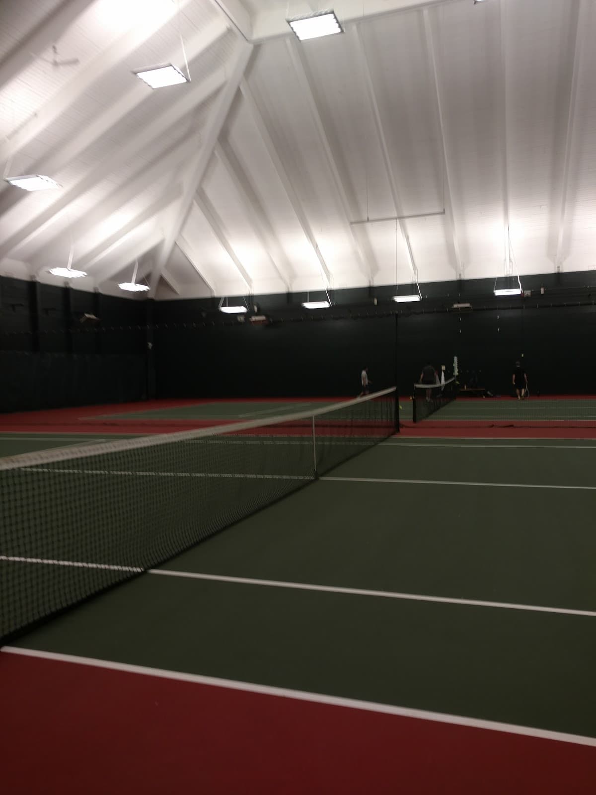 Wilmette Tennis Club pickleball courts