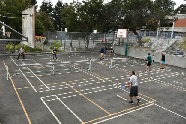 Piedmont Middle School pickleball courts