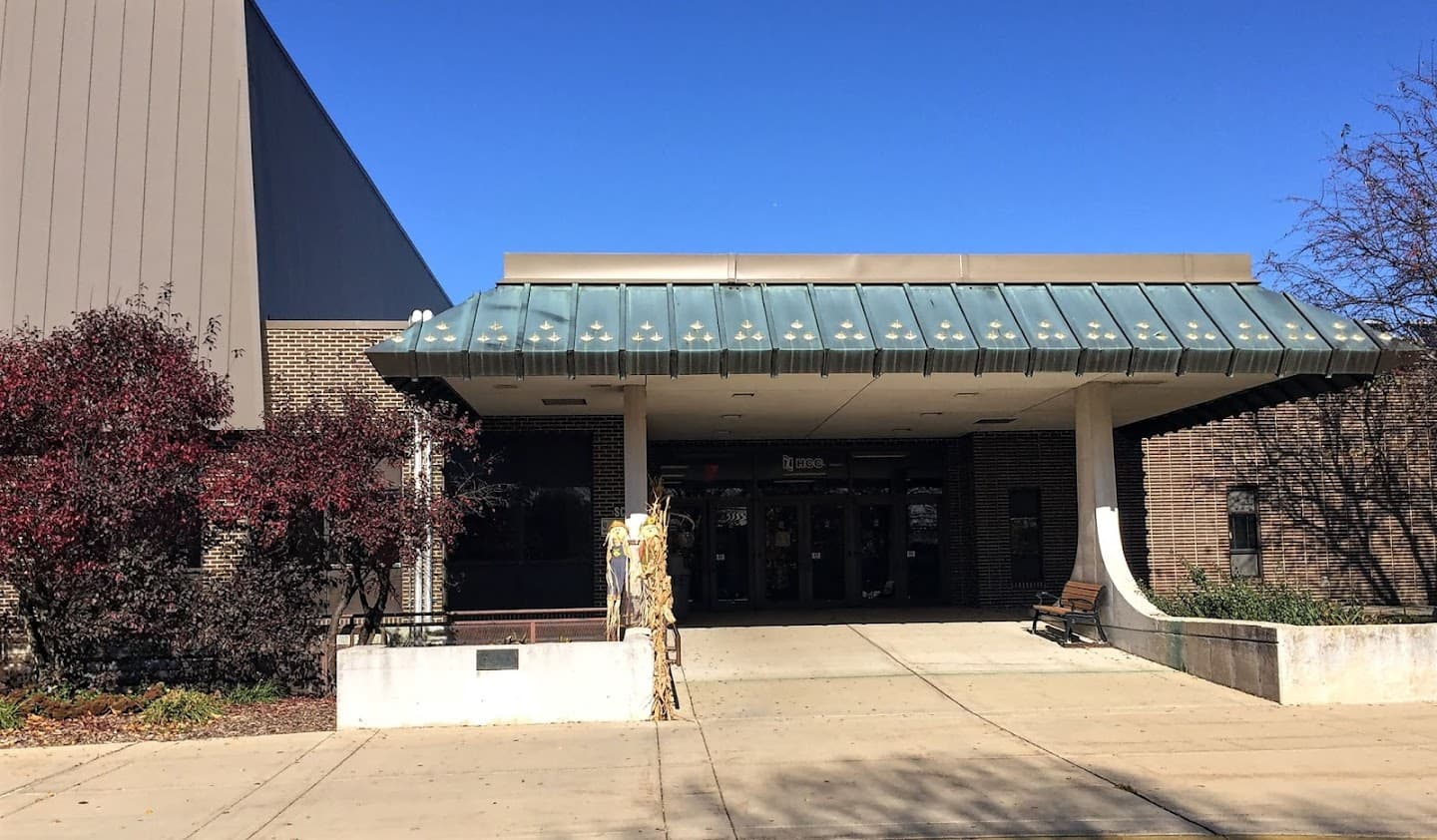 Family YMCA Of Northwest Illinois pickleball courts