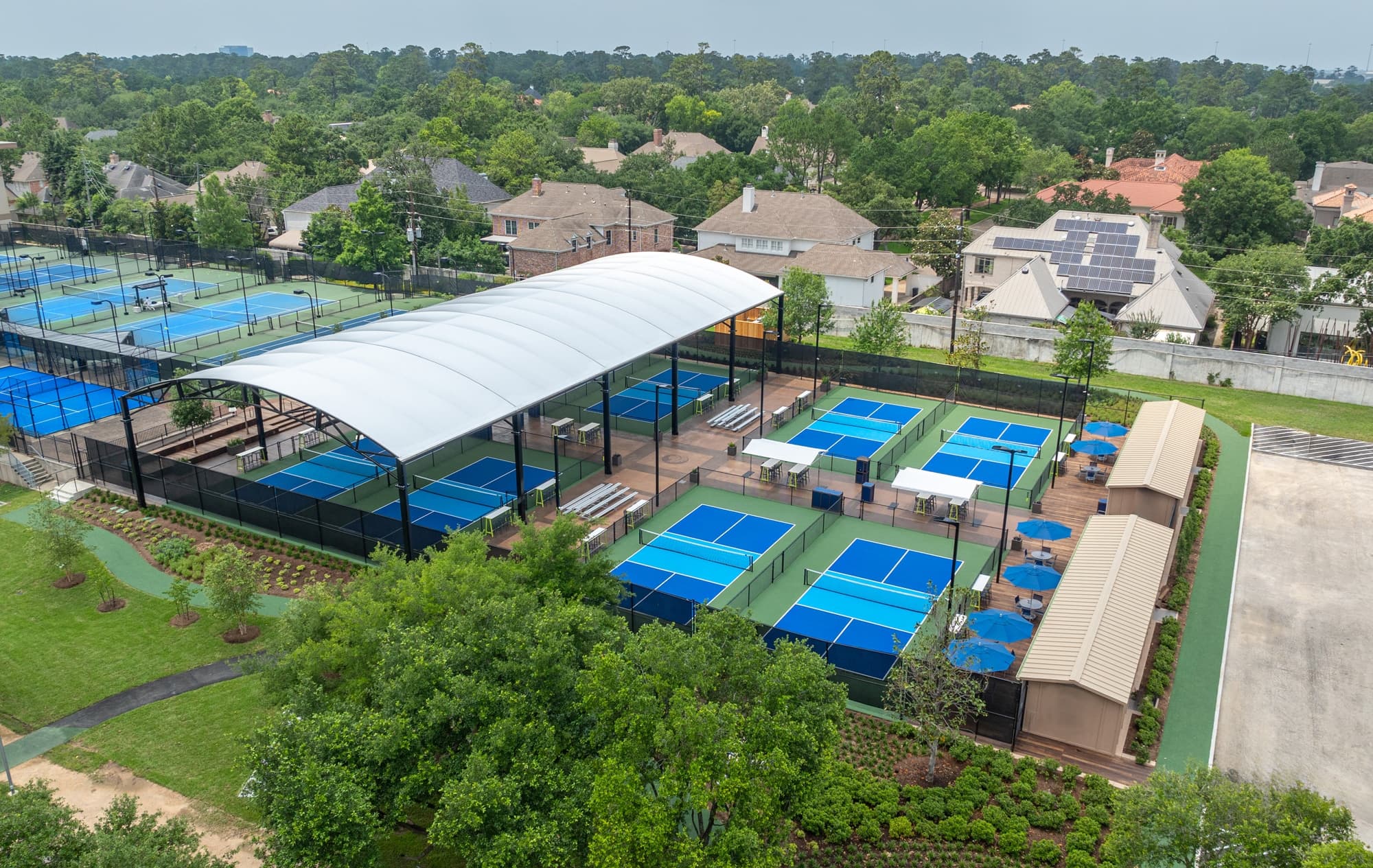 The Houstonian Club pickleball courts