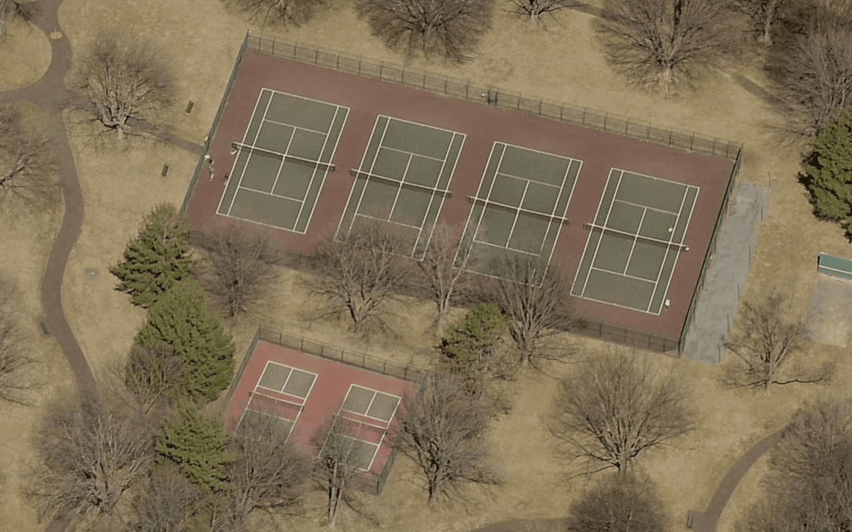 Lindberg Park pickleball courts
