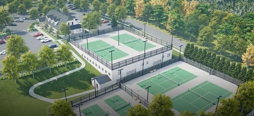 Dubuque Golf & Country Club pickleball courts