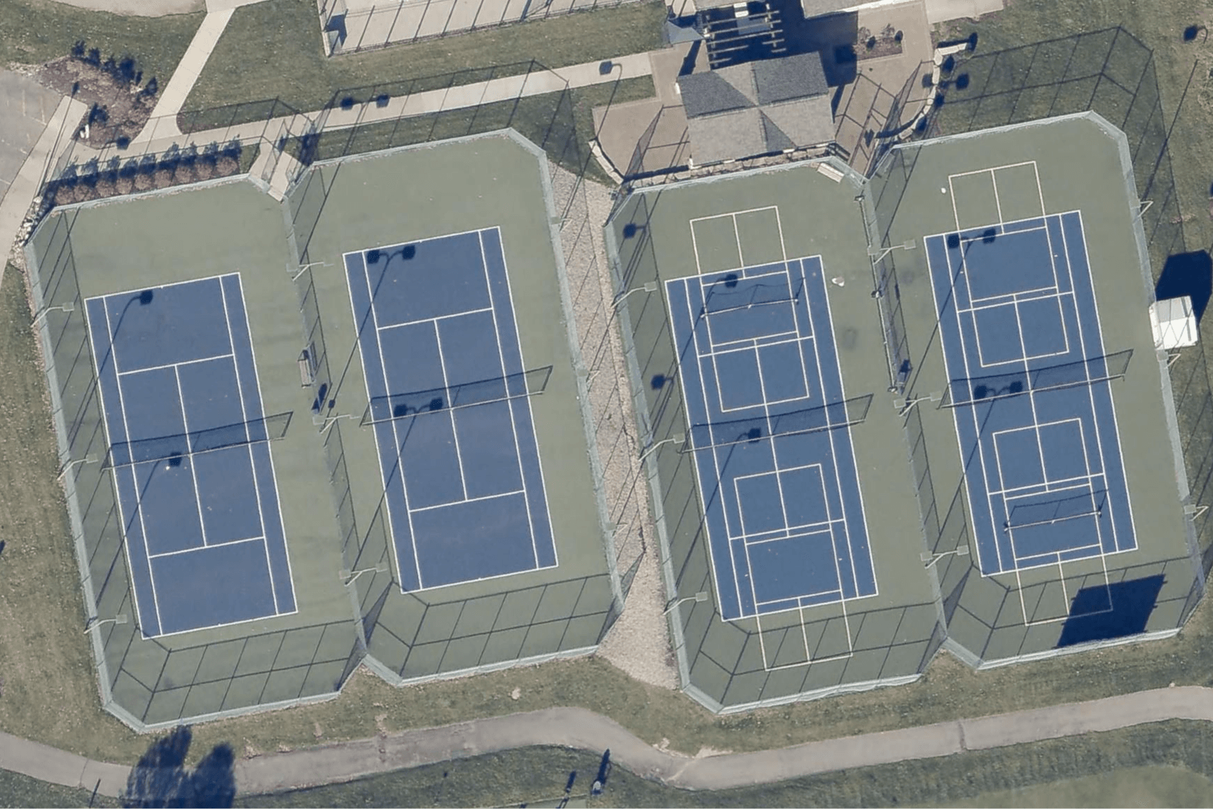 Oak Pointe Country Club pickleball courts