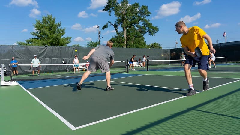 Cincinnati Sports Club pickleball courts