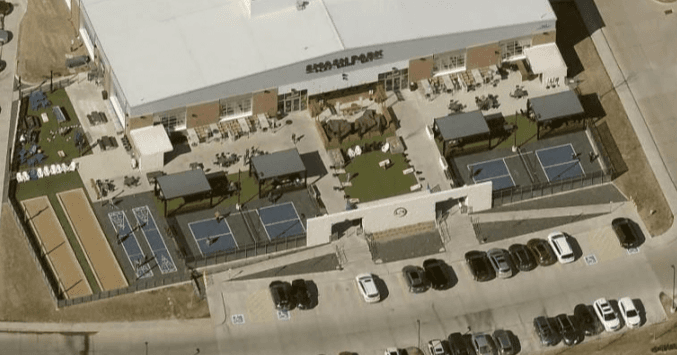Smash Park West Des Moines pickleball courts