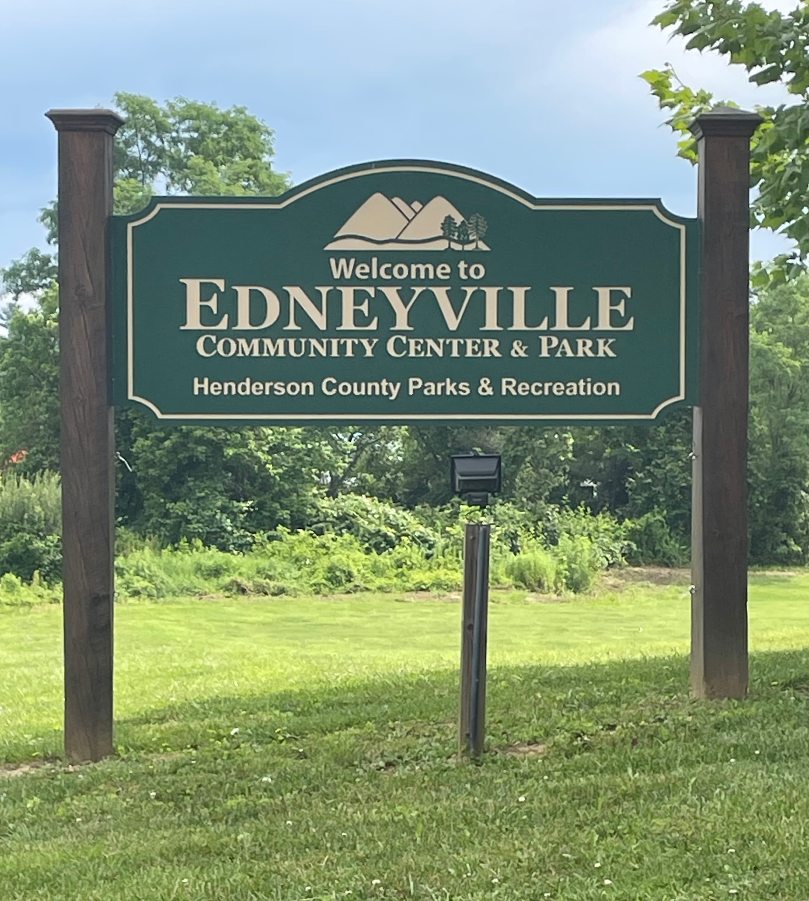 Edneyville Community Center pickleball courts